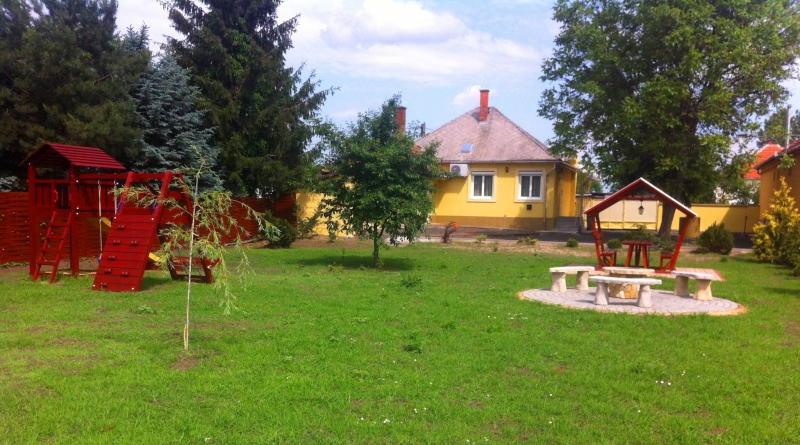 Ádám Apartman