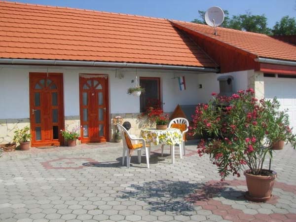 Apartman Urban - Zagyvaszántó