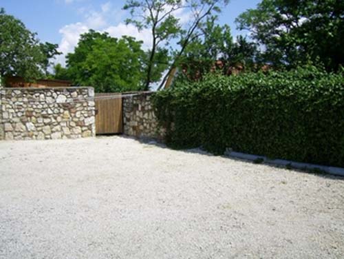 Bánó Porta - Köveskál