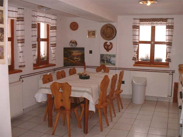 Börzsönyalja Vendégház - Diósjenő