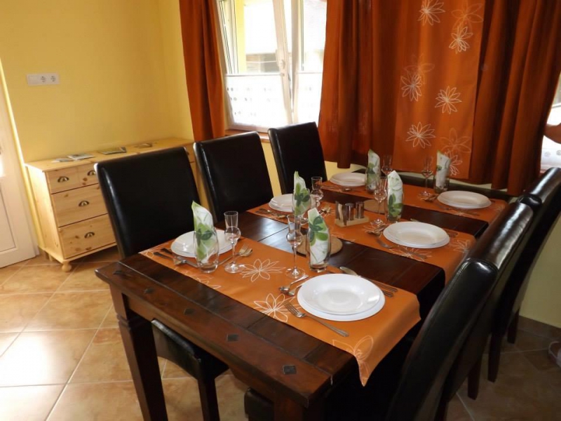 Dinnyelaposi Vendégház - Békésszentandrás