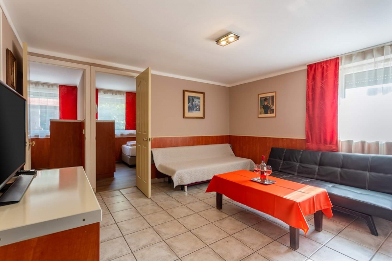Gáspi Vendég és Apartmanház - Alsóörs