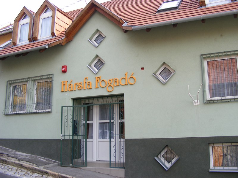 Hársfa Fogadó-Pécs