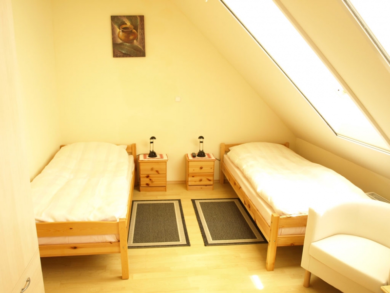 Hathalom Vendégház - Bakonytamási