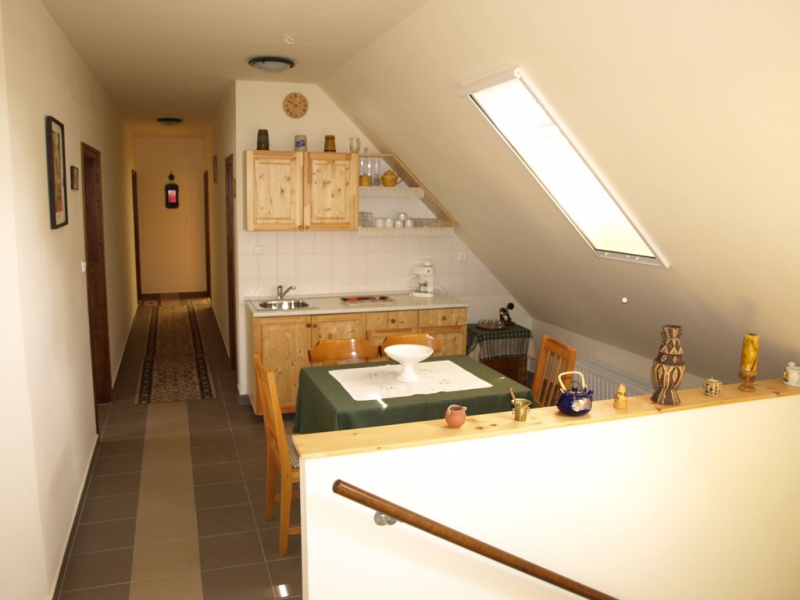 Hathalom Vendégház - Bakonytamási