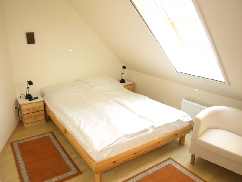 Hathalom Vendégház - Bakonytamási