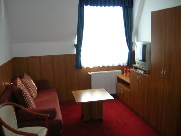 Két Jóbarát Apartmanház - Mezőkövesd-Zsóryfürdő