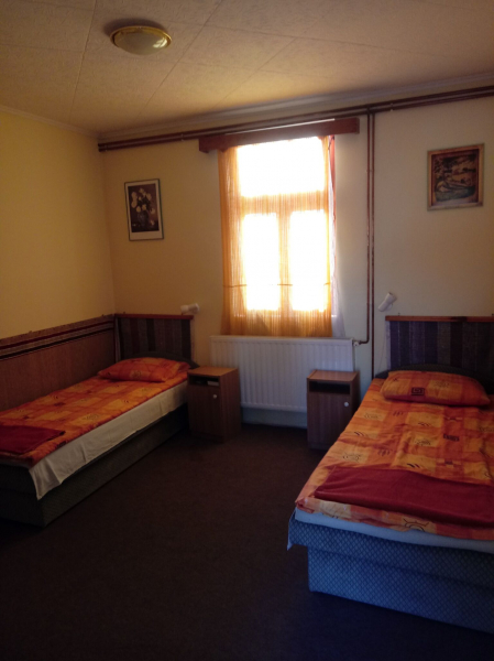 Kőbérc Panzió Üdülőházak, Étterem és Kemping - Bózsva