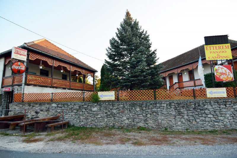 Kőbérc Panzió Üdülőházak, Étterem és Kemping - Bózsva