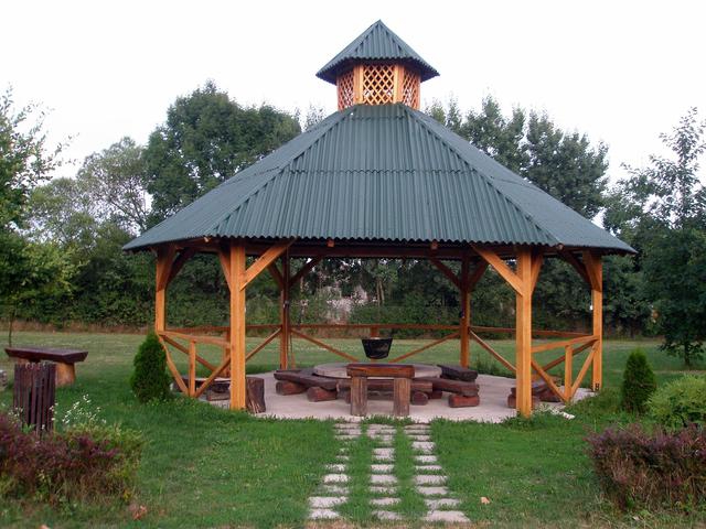 Kőbérc Panzió Üdülőházak, Étterem és Kemping - Bózsva