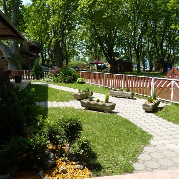 Platán Panzió - Balatonboglár