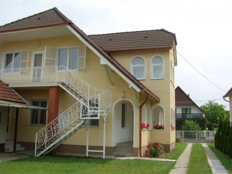 Rózsa Apartmanok - Balatonboglár