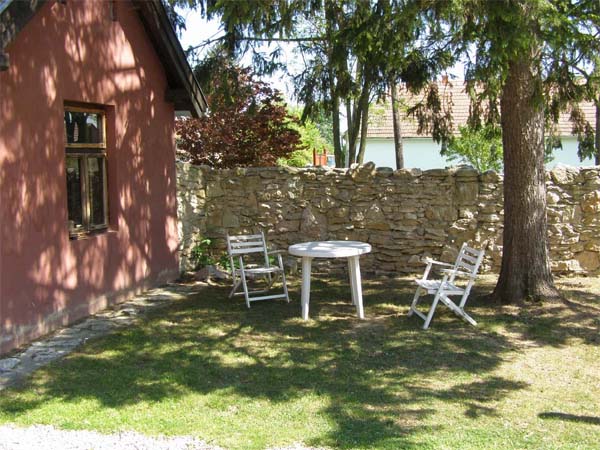 SágHáz alkotó- és pihenőház - Bakonyság