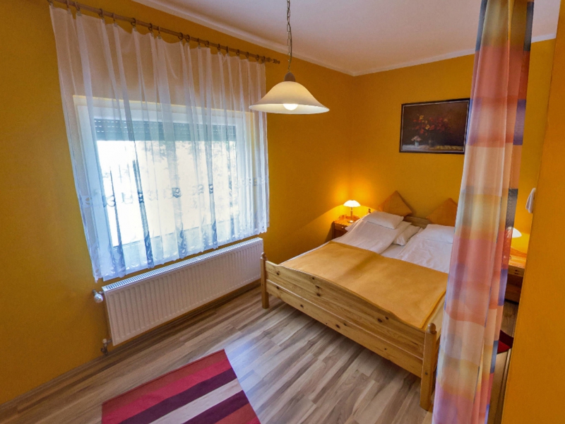 Szilvia Apartmanház - Harkány