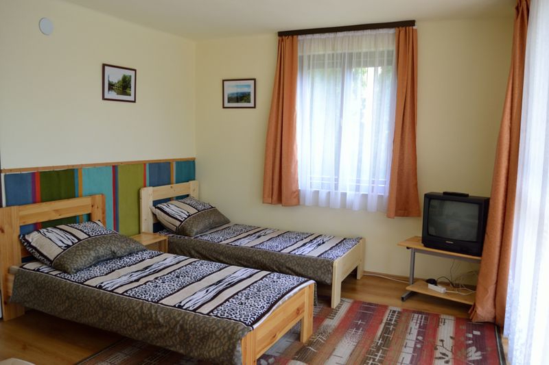 Tópart Apartman - Diósjenő