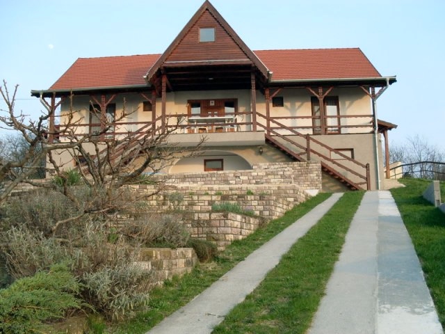 Várdombi Vendégház